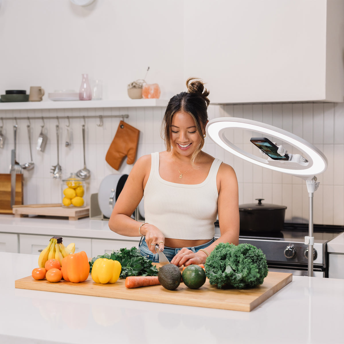 food_vlogger_ring_#Color_White