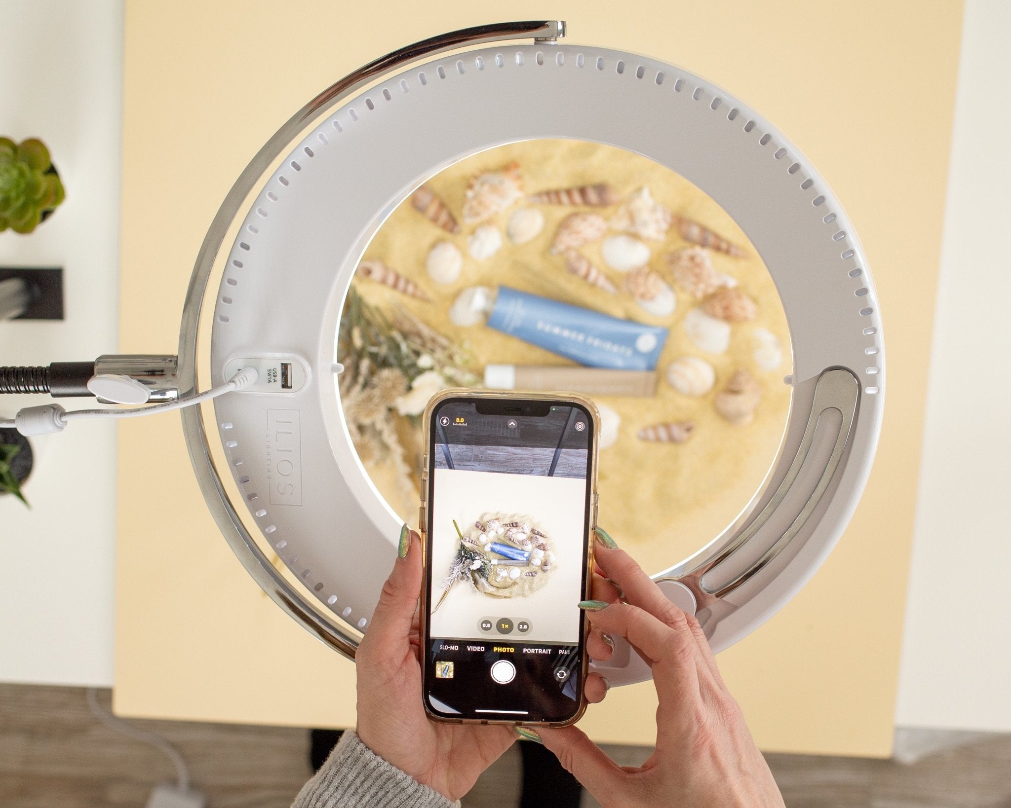 Tips for Using a Ring Light for Your Small Business - Ilios Lighting