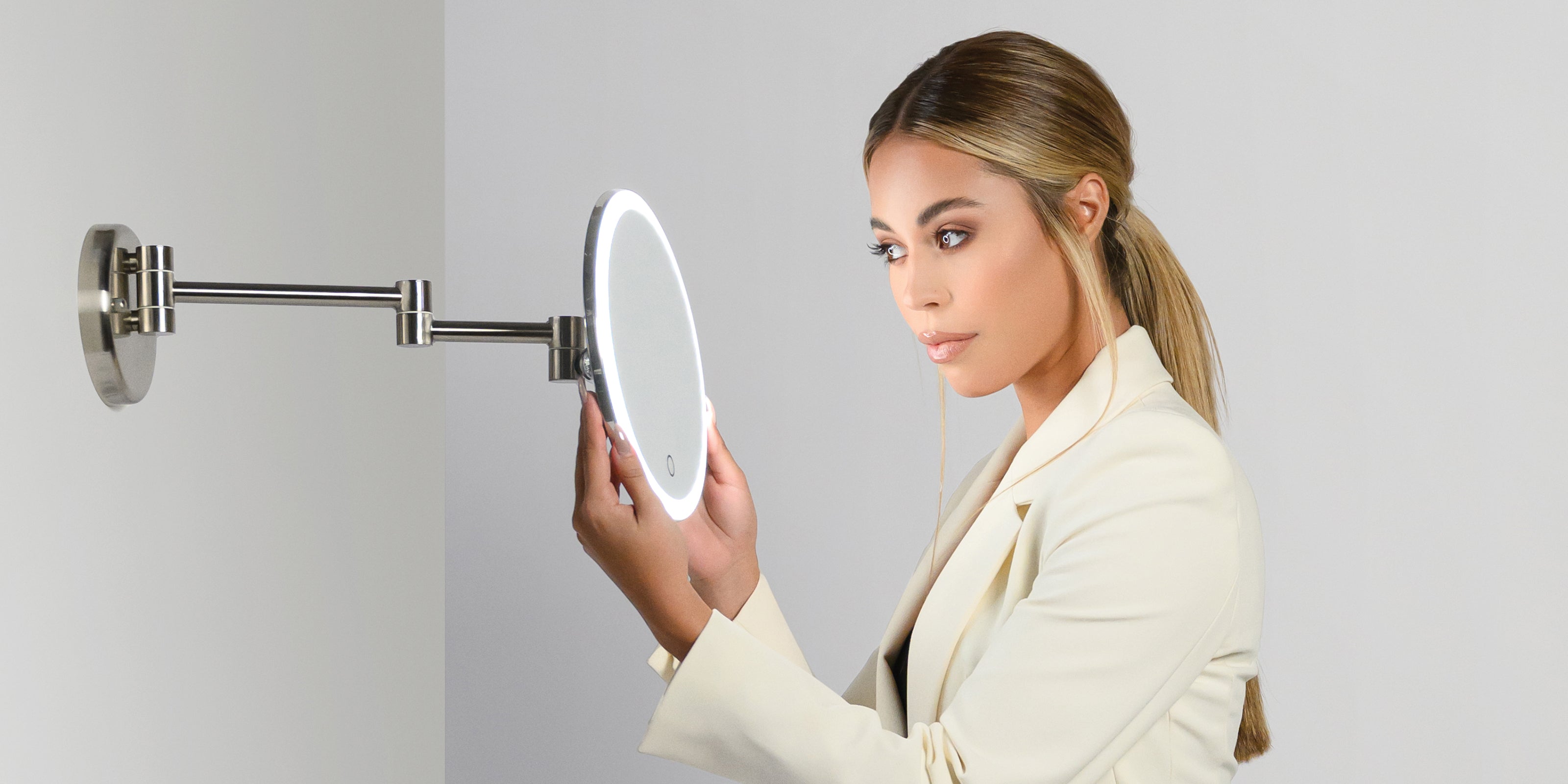 Ilios Lighting Wall Mirror with Retractable Arm for Makeup Application