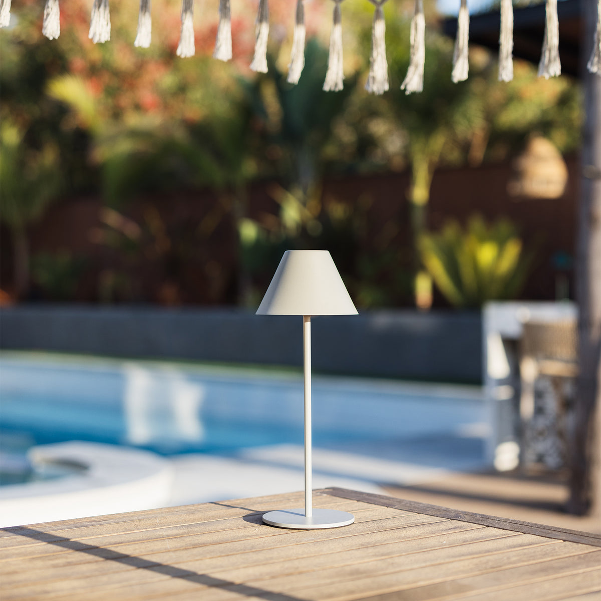rechargeable_table_Lamp_On_Outdoor_Table_#Color_Silver