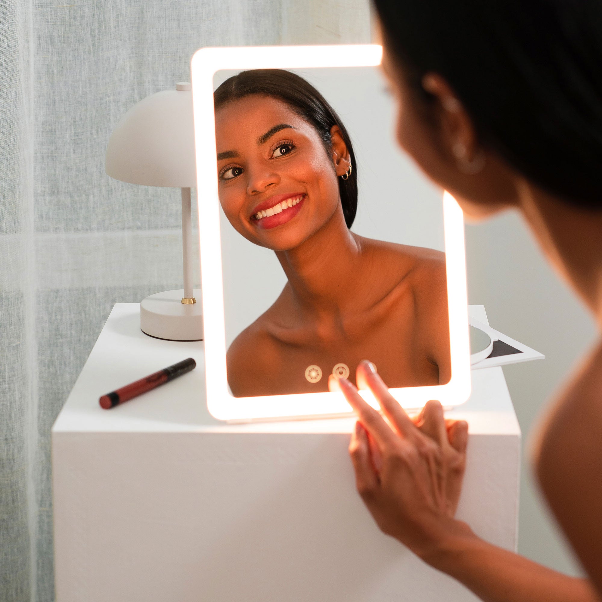 riki skinny better dupe mirror makeup ilios lighting